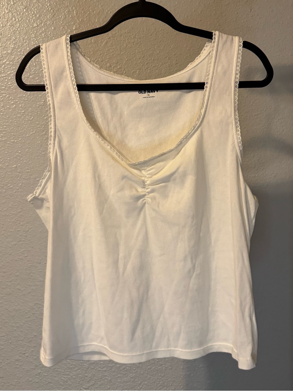 Old Navy White Lace-Trim Ribbed Tank